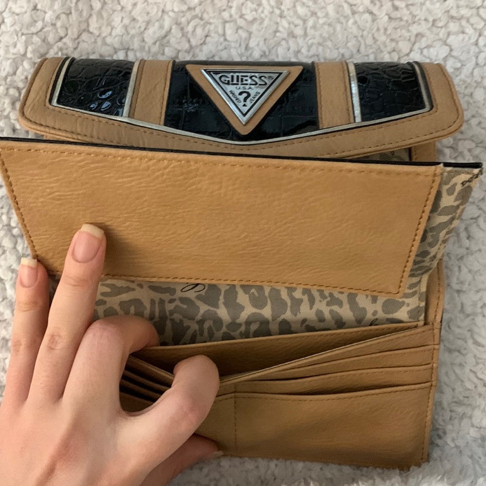 Guess Patent Snakeskin Wallet - Picture 16 of 17